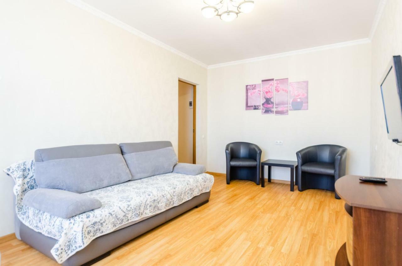 Artal Apartment On Obolonskaya Square 3 Kiev Exterior foto